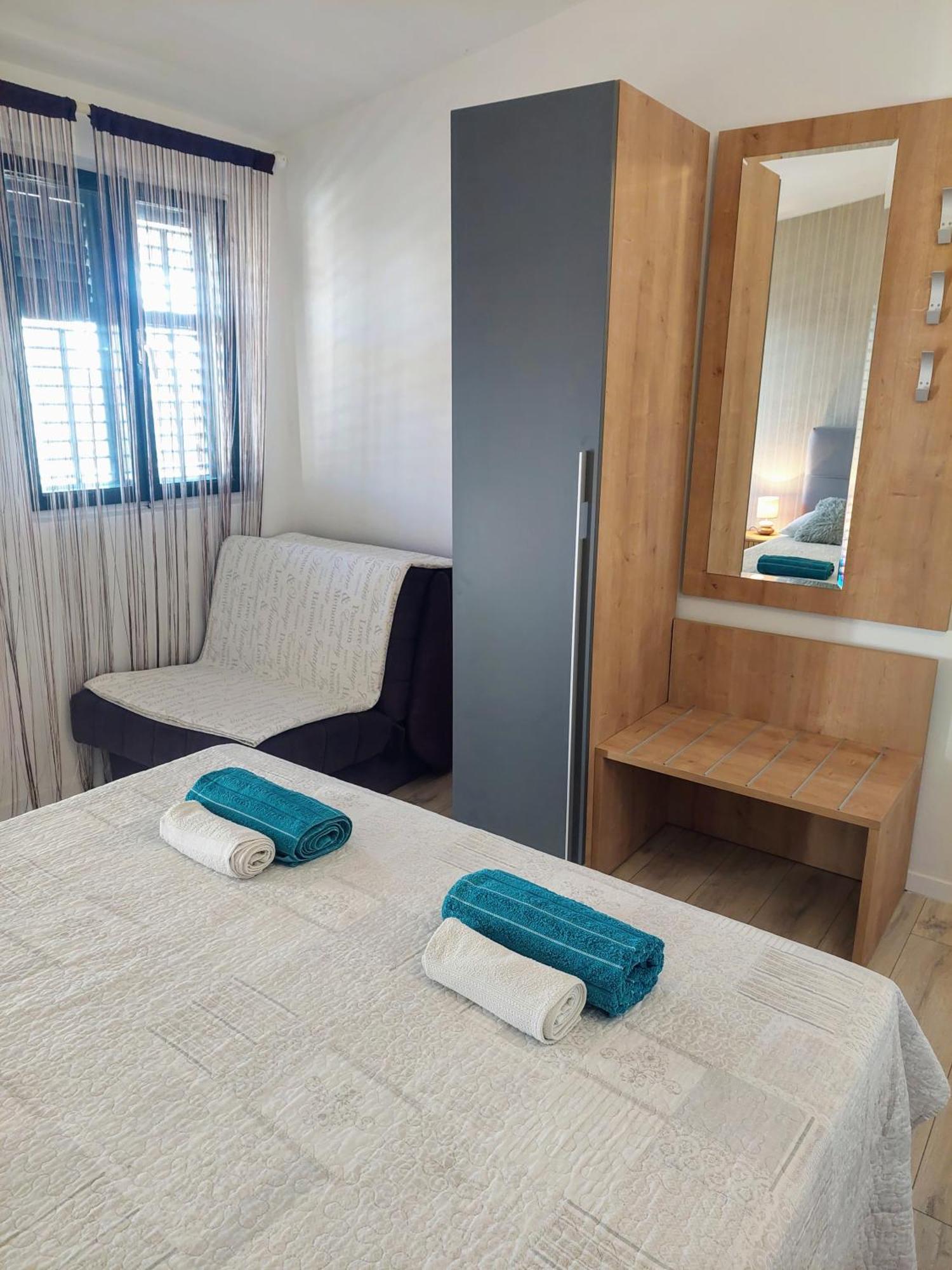 Apartments Meri Zadar Bagian luar foto